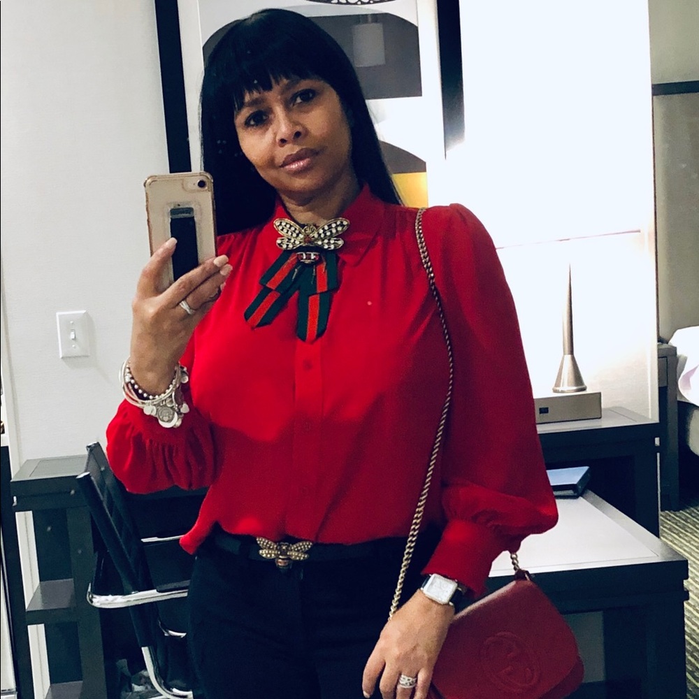 Meet your Posher, Gina